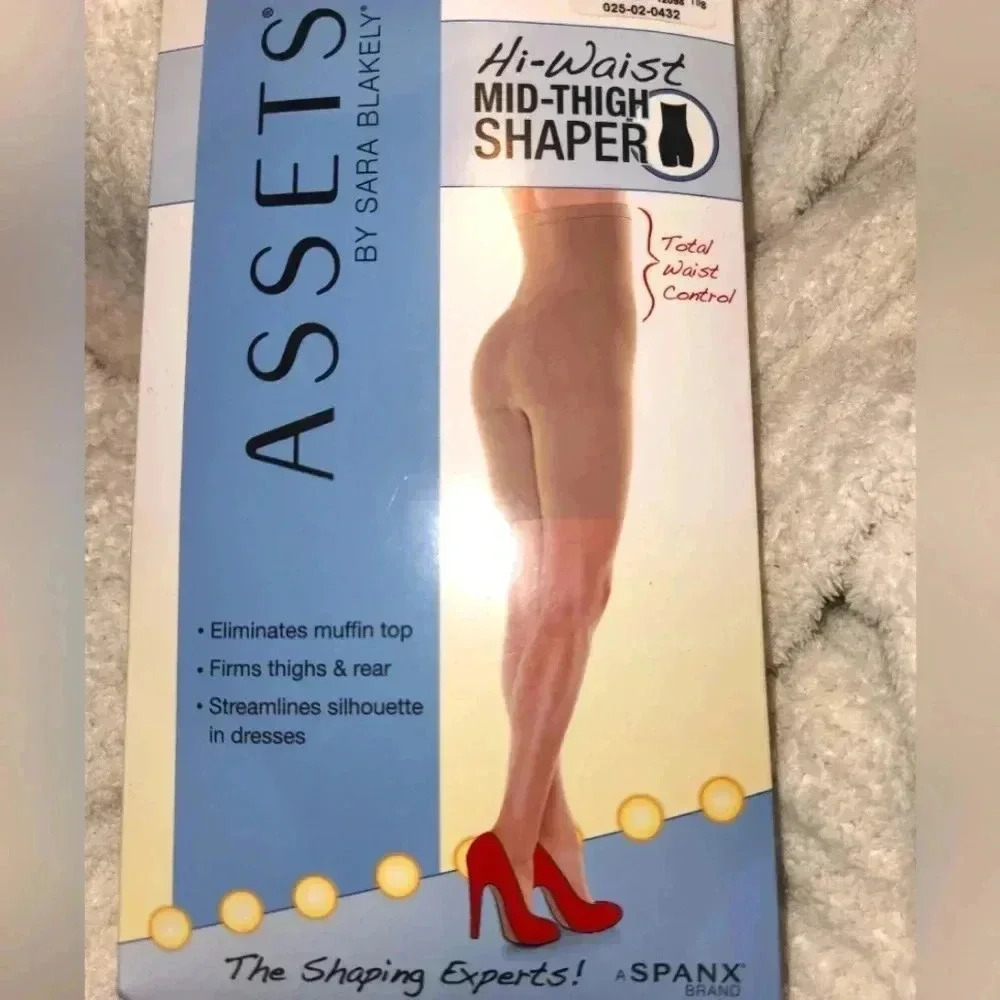 Spanx Assets Hi Waist Mid Thigh Body Shaper Size 3 Nude by Sara Blakely New